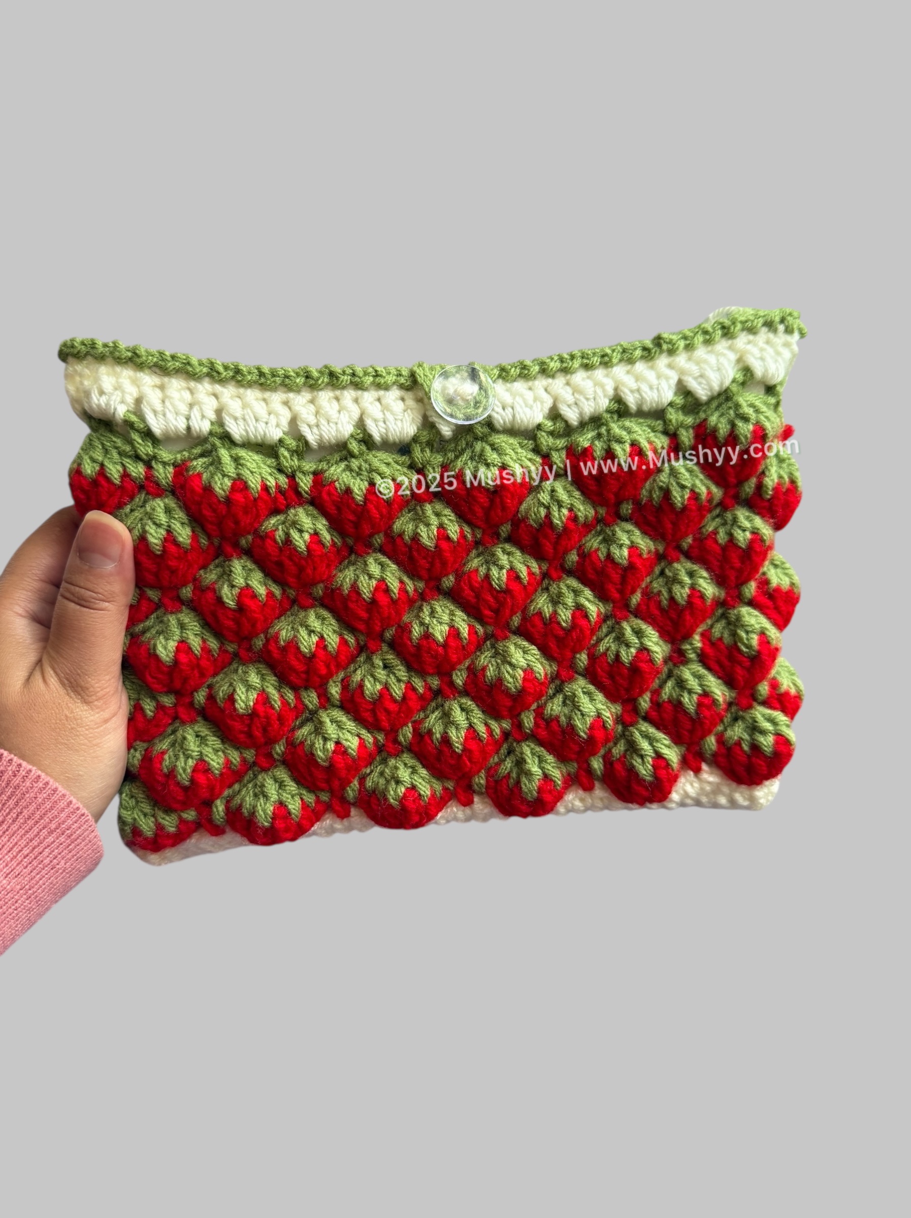 Crochet Strawberry LOVE Book Sleeve Pattern - Image 4