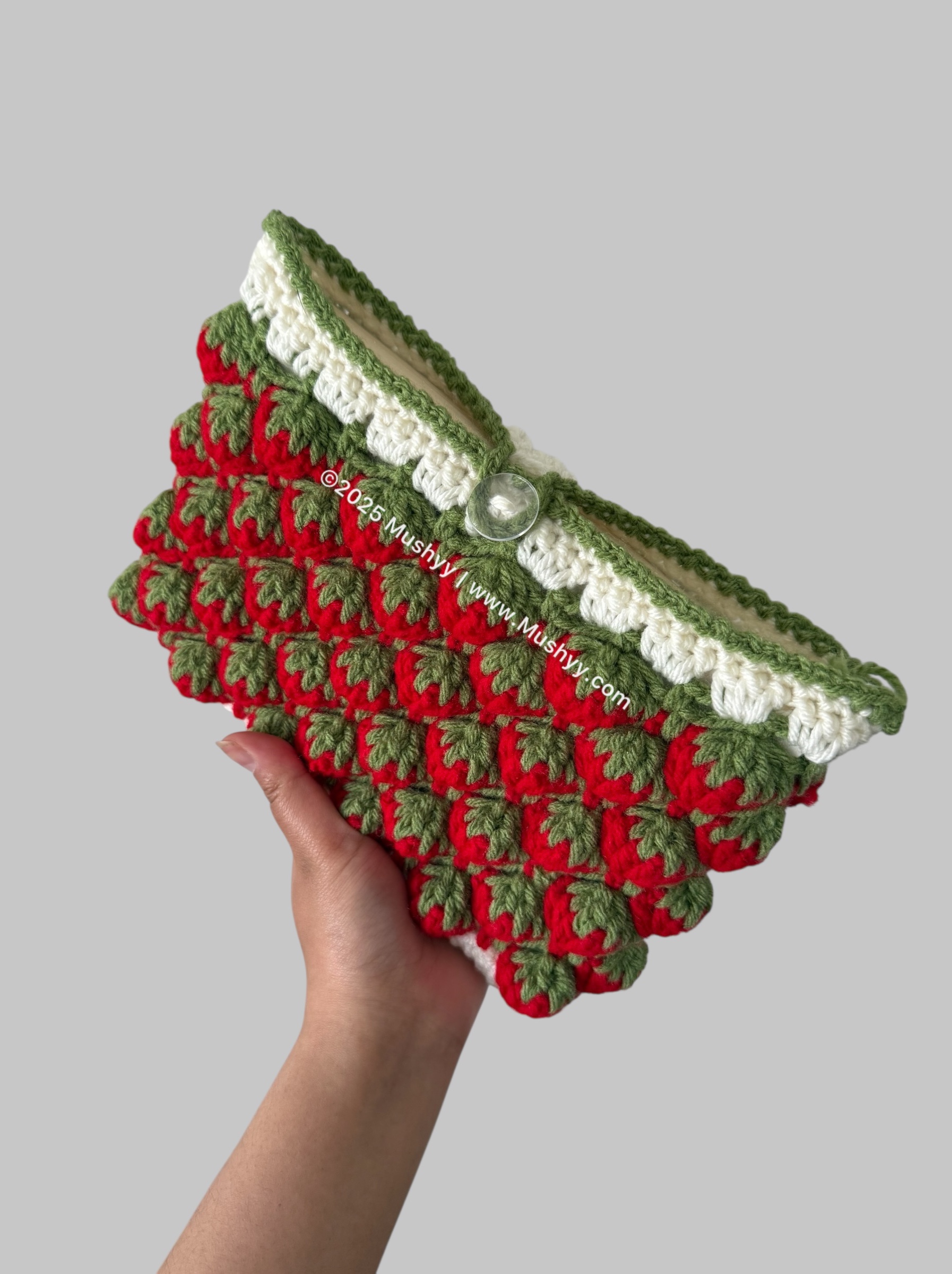 Crochet Strawberry LOVE Book Sleeve Pattern - Image 5